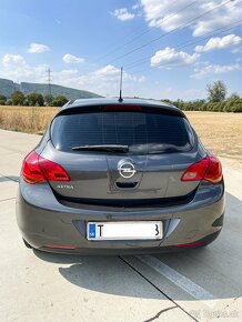 Opel Astra 1.4 2010 - 6