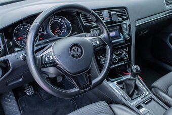 VW Golf 7 variant 2.0 TDI Highline ⭐, STK 02/26,TOP výbava - 6