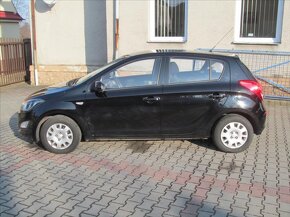 Hyundai i20 1.3 62kW 2012 119337km KLIMA 1.MAJITEL NEW MODEL - 6