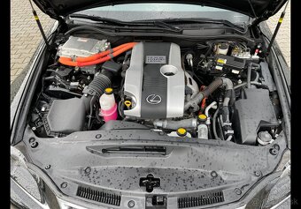 Lexus IS300H - 6