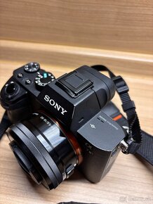 Sony Alpha A7 II + objektív Sony 3.5f - 5.6f; 16-50mm - 6