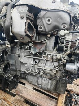 Motor mazda2.3 turbo disi - 6