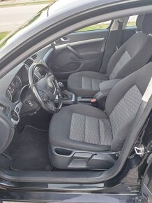 Škoda octavia  2 facelift  1.6tdi combi - 6