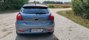 Kia proceed 1.6 crdi - 6