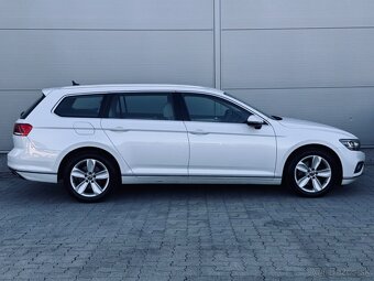 Volkswagen Passat Variant 2.0 TDI Elegance 4Motion DSG - 6