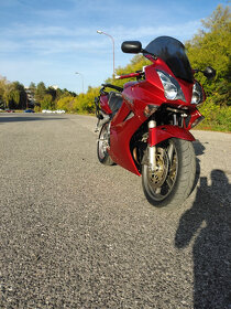 Honda VFR 800 - 6