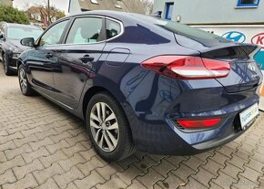 Hyundai i30 1.4-FASTBACK-KAMERA-ZÁRUKA - 6