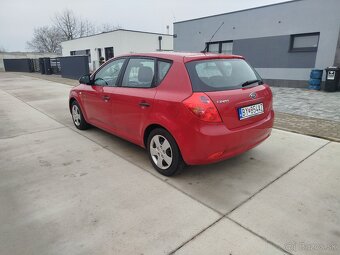 Kia ceed 1.6i - 6