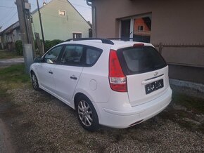 HYUNDAI I30 BENZIN 1,4 BENZIN ROK 2012 - 6