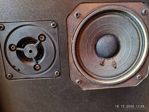 QUADRAL IR 80 E...60W RMS/ 4ohm - 6