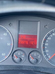 ✅ VW Golf 5 , 1.9 TDi 66 kW manuál , 230000 km - 6