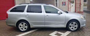 Skoda octavia 2.0 tdi CR DSG elegance - 6