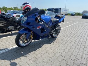 Suzuki gsxr 1000K4 - 6