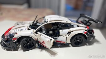 LEGO Technic Porsche 911  RSR 42096 - 6