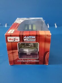 Maisto 1965 Chevrolet Malibu SS 1:24 - 6