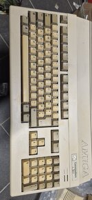 Amiga 500 + zdroj - 6