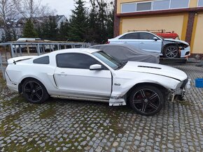 Ford Mustang 5.0 GT/CS CALIFORNIA SPECJAL 2013 - 6