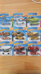 Hot wheels - 6