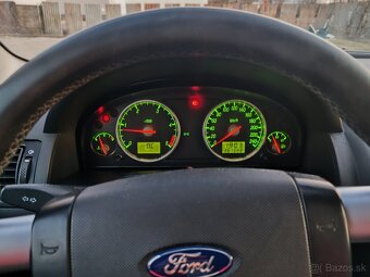 Predám Ford mondeo mk3 2.0 96kw combi - 6