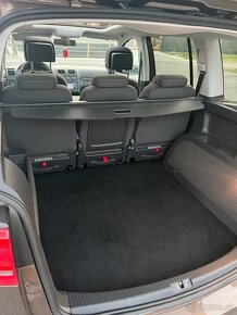 Volkswagen Touran 2.0 TDi - 6