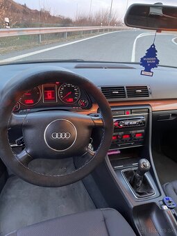 Audi A4b6 - 6