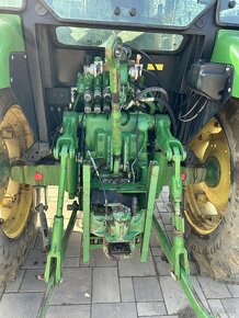 John Deere 5820 - 6