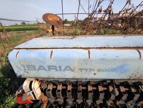 Traktr,seačka,rozmetač umeleho hnojiva,pluh. - 6