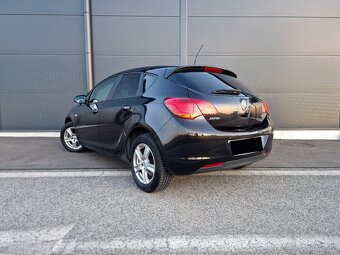 Opel Astra 1.7 CDTI - 6