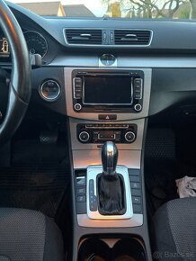 Volkswagen Passat B7 2.0 TDI DSG Higline prvy majitel na Svk - 6