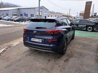 Hyundai Tucson 2.0 CRDi 8AT PREMIUM 4X4 - 6