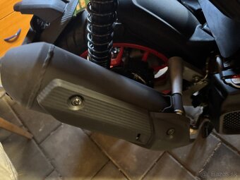 Aprilia SR GT 125 - 6