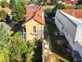 PREDAJ  Dom v centre Hlohovca na bývanie alebo na podnikanie - 6