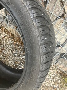 285/40 R21 NOKIAN zimné - 6