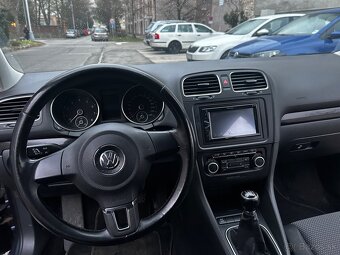 Volkswagen Golf 6 - 6