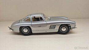 1:18 MERCEDES-BENZ 300SL - 6