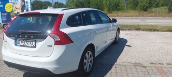 Volvo V60   D2 1.6L - 6