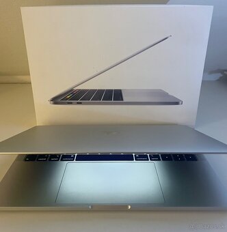 MacBook Pro 2019 128gb - 6