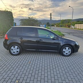 Volkswagen Golf 5 , 1.4 benzín, 175000km - 6