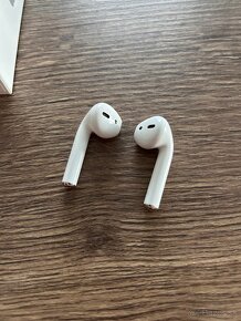 AirPods 2. generácie - 6