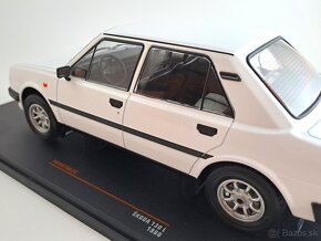 ŠKODA 130 L 1988 1:18 IXO - 6