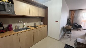 Ponúkame na predaj 1-izbový byt s balkónom v apartmánovom do - 6