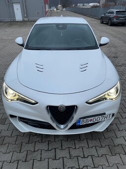 Alfa Romeo Stelvio QV Q4 Quadrifoglio - 6