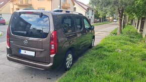 OPEL Combo Life XL; 7 miest - 6