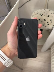 iPhone 11 čierna, 64 gb - plne funkčný + 4x 3D sklo - 6