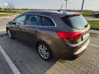 Kia Ceed SW 1.6 CRDi Platinum Automat - 6