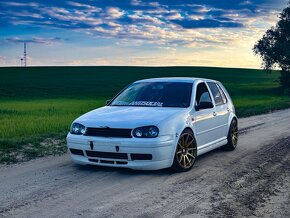 VW Golf IV (4) - 6