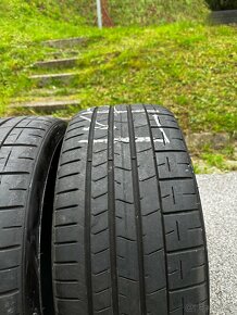 Pirelli 235/35 R19 DOT 2921 - 6