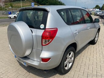 TOYOTA RAV4 2.2 D4-D  4x4  splátky už od 80€-mes.... - 6