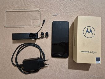 Motorola edge 30 neo - 6