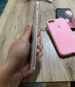 iPhone SE 2022 64GB - 6